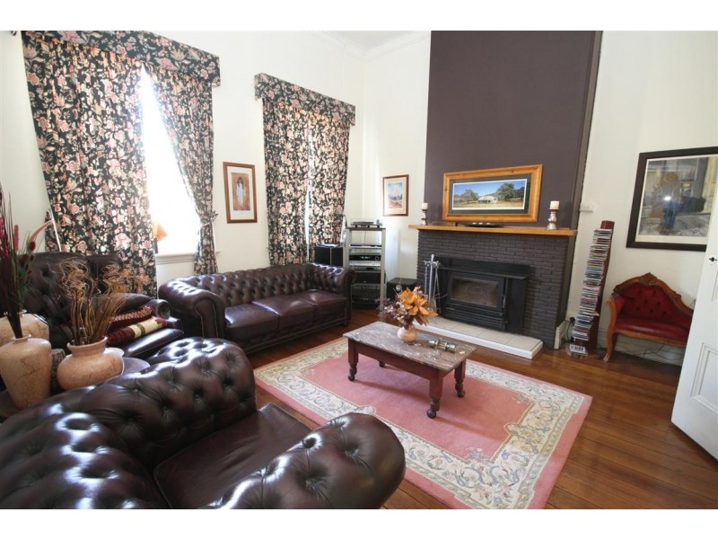 90 Yass Street, Gunning NSW 2581
