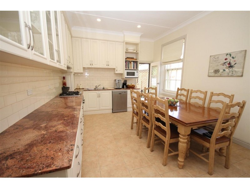 90 Yass Street, Gunning NSW 2581