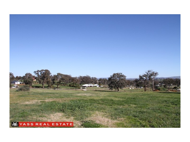 1 Archer Close, Yass NSW 2582