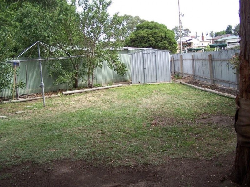 6 Adele Street, Yass NSW 2582