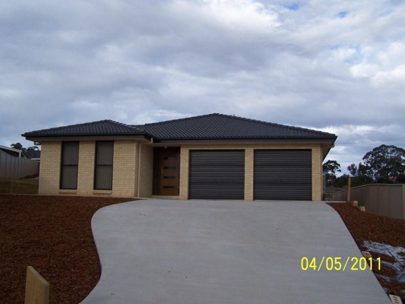 12 Settlers Court, Yass NSW 2582