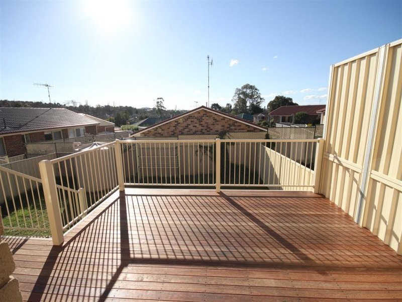 27/11 Julian Place, Yass NSW 2582