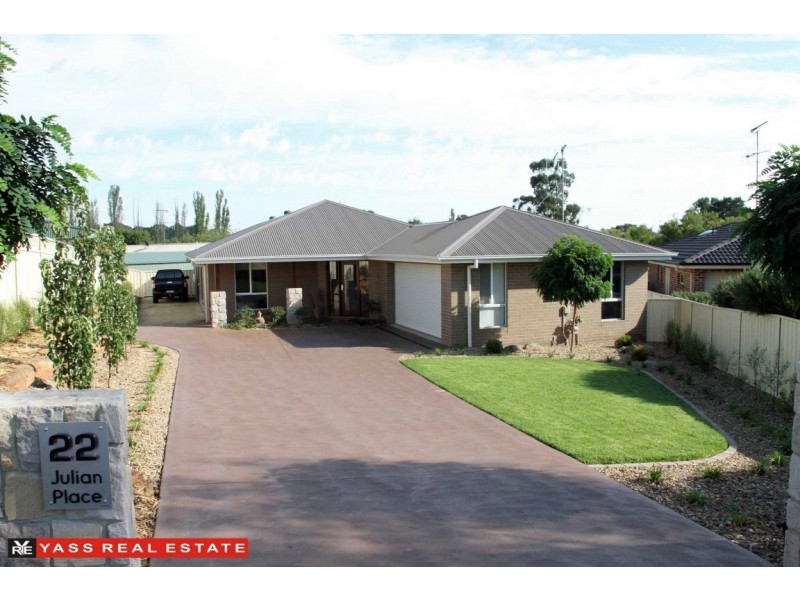22 Julian Place, Yass NSW 2582