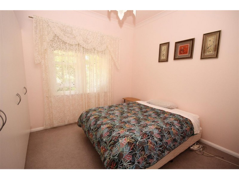 290 Little Plains Road, Boorowa NSW 2586