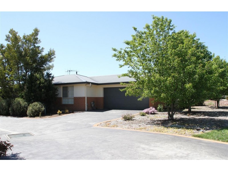 1/14 Nicholls Drive, Yass NSW 2582