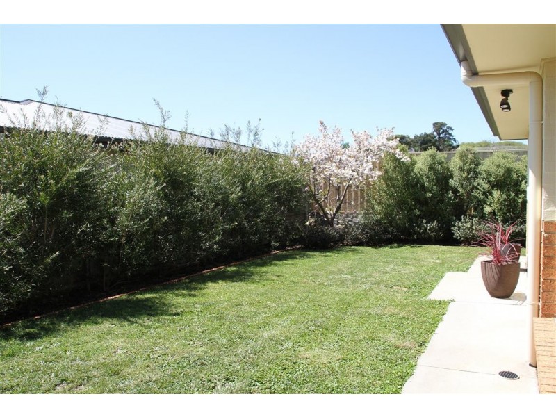 1/14 Nicholls Drive, Yass NSW 2582
