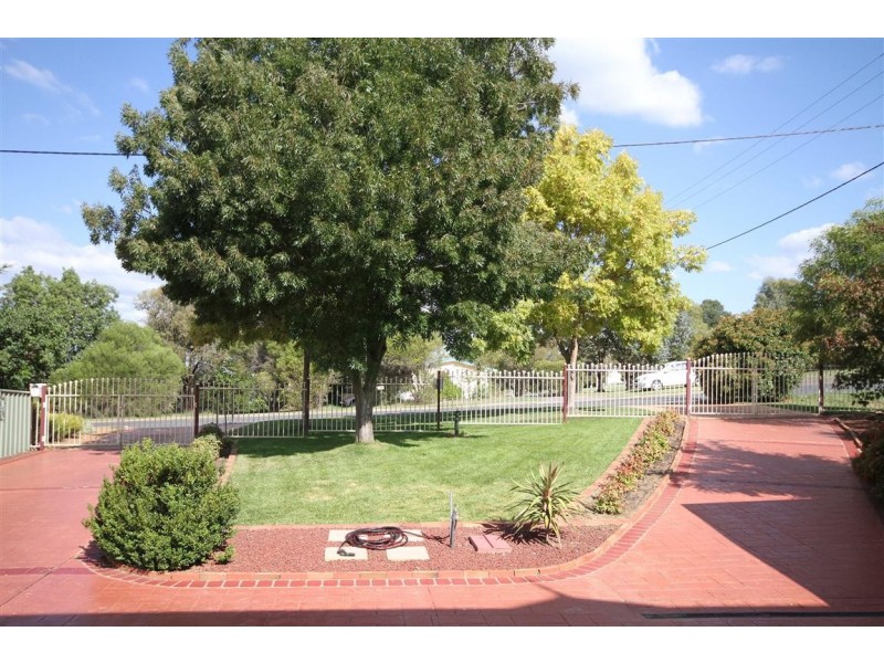 43 Macdonald Street, Yass NSW 2582