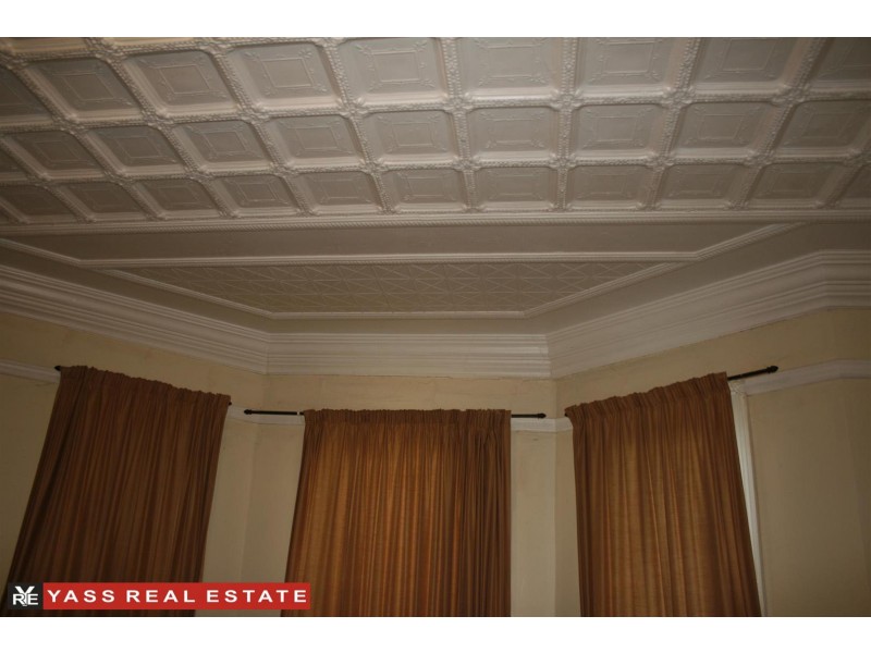 5 Bluett Street, Yass NSW 2582