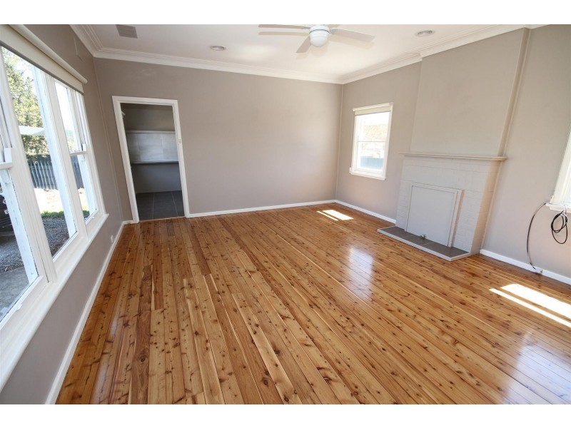 2 Pollux Street, Yass NSW 2582