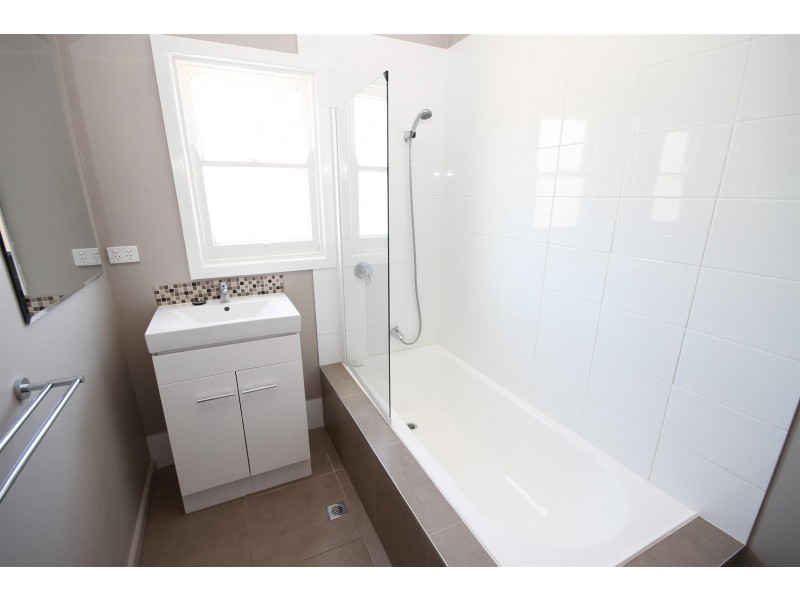2 Pollux Street, Yass NSW 2582