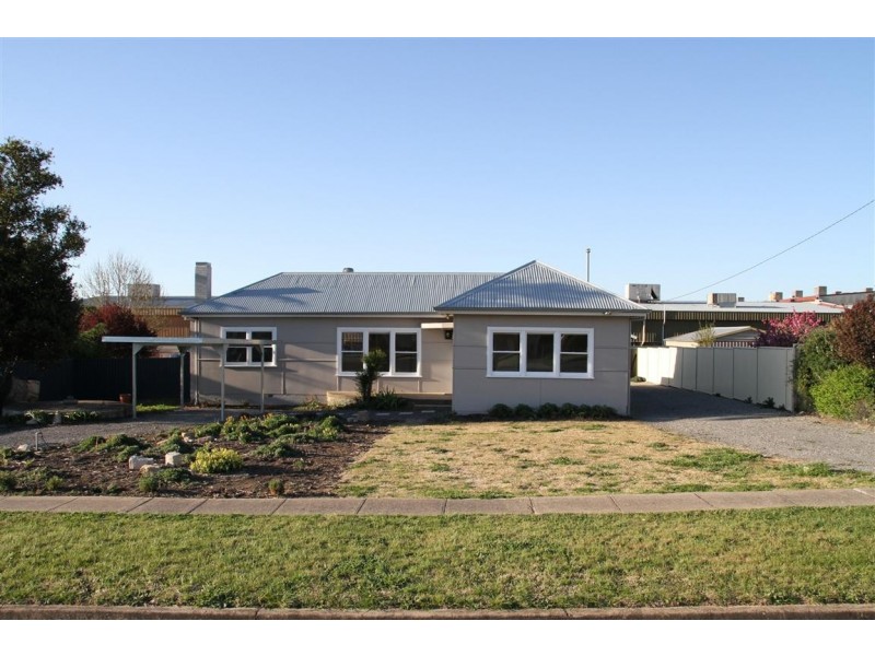 2 Pollux Street, Yass NSW 2582