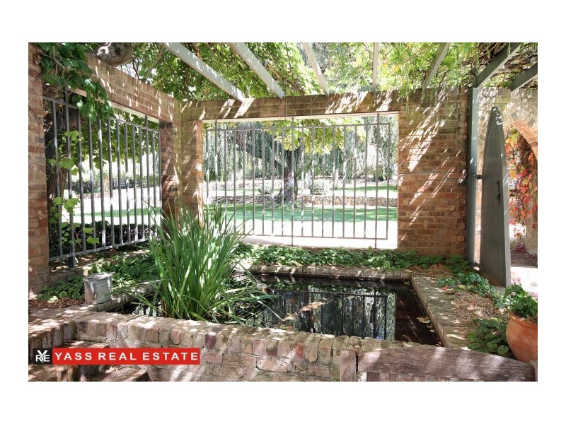 14 Yass River Road, Yass River NSW 2582