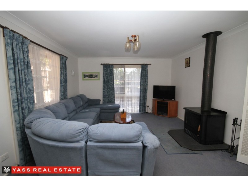 6 Grand Junction Road, Yass NSW 2582