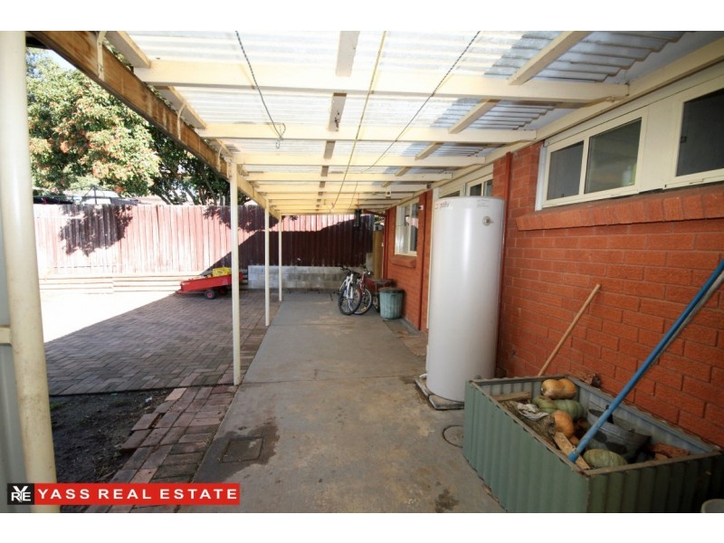 6 Grand Junction Road, Yass NSW 2582