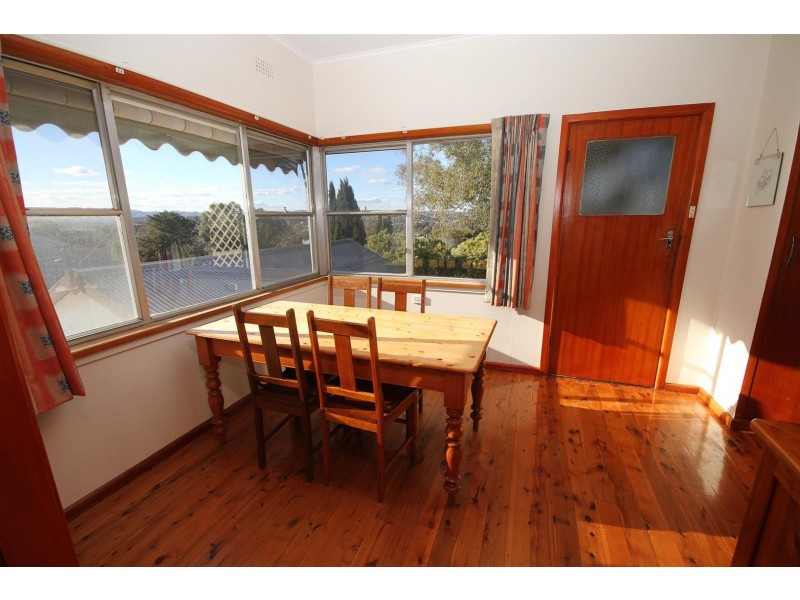 10 Amaroo Place, Yass NSW 2582