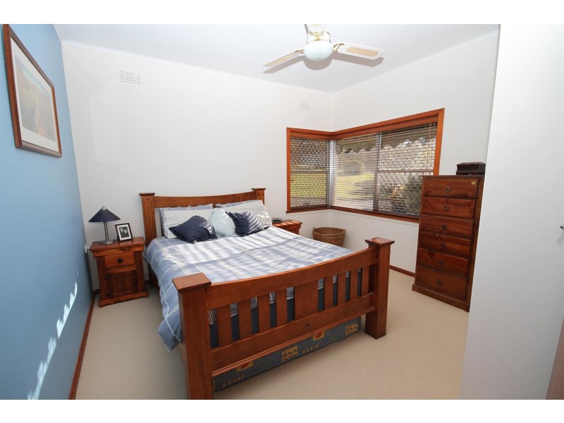 10 Amaroo Place, Yass NSW 2582