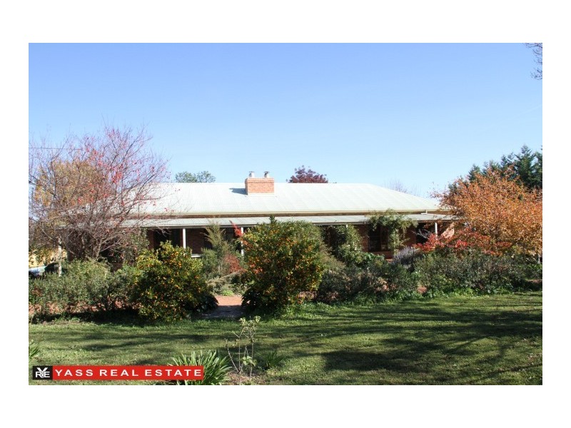 14 Irvine Drive, Yass NSW 2582
