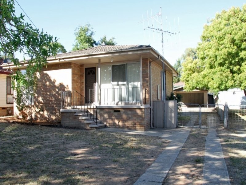 7 Therry Street, Yass NSW 2582