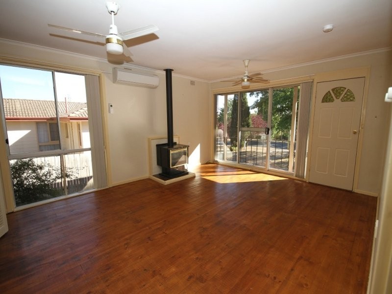 7 Therry Street, Yass NSW 2582