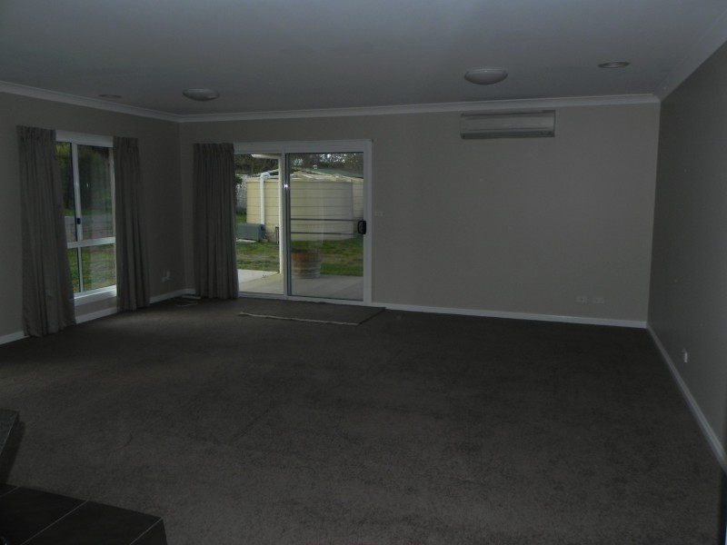 19 Montem Street, Bowning NSW 2582