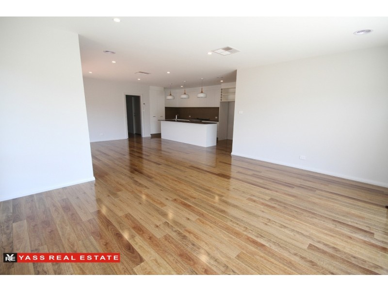 20 Colls Close, Yass NSW 2582