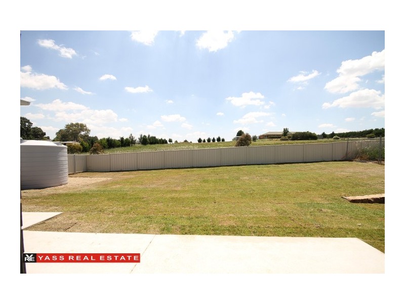 20 Colls Close, Yass NSW 2582