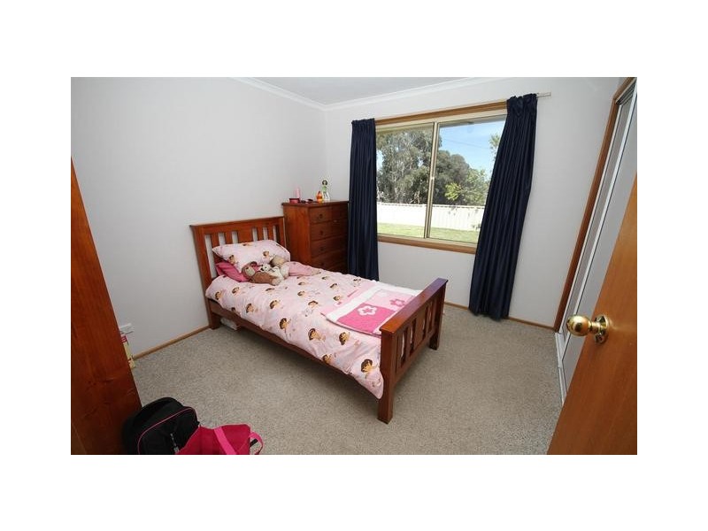 6 Petit Street, Yass NSW 2582