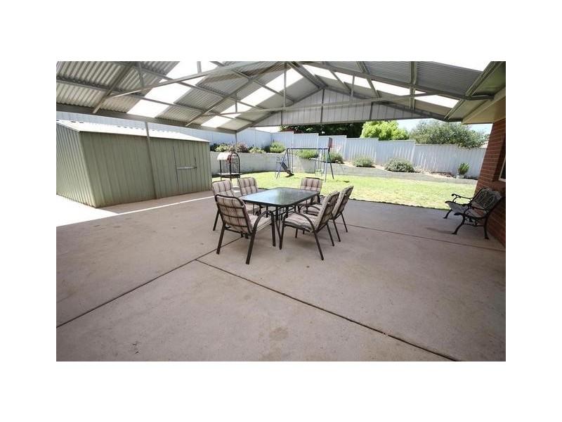 6 Petit Street, Yass NSW 2582