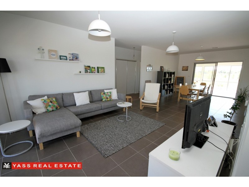 68 Kirkton Road, Yass NSW 2582