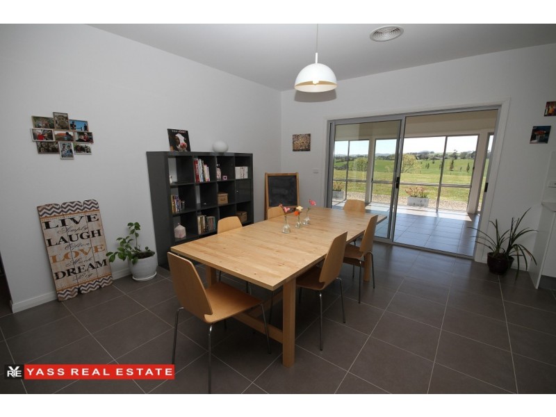 68 Kirkton Road, Yass NSW 2582