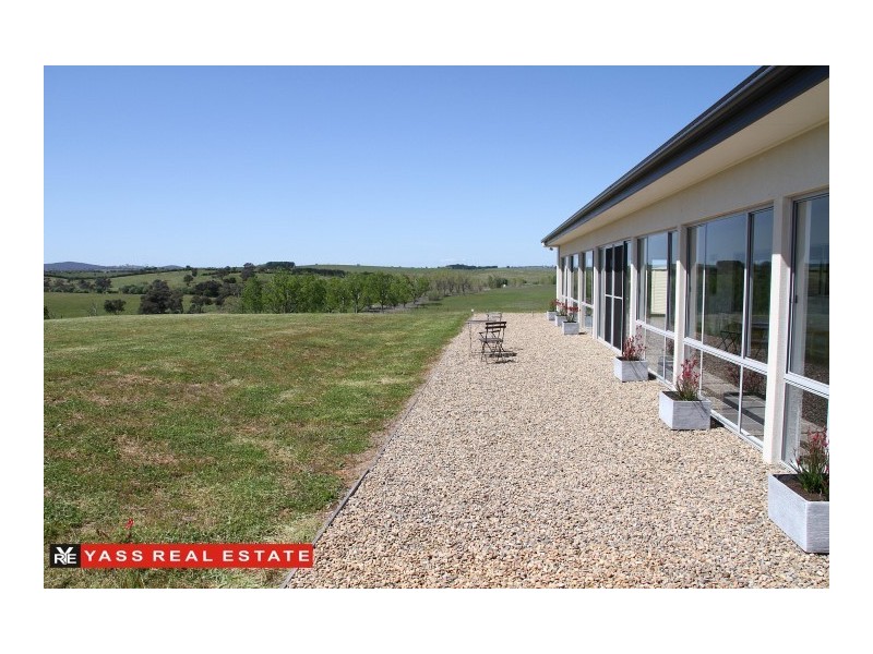 68 Kirkton Road, Yass NSW 2582