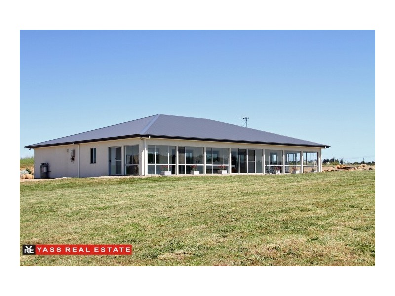 68 Kirkton Road, Yass NSW 2582