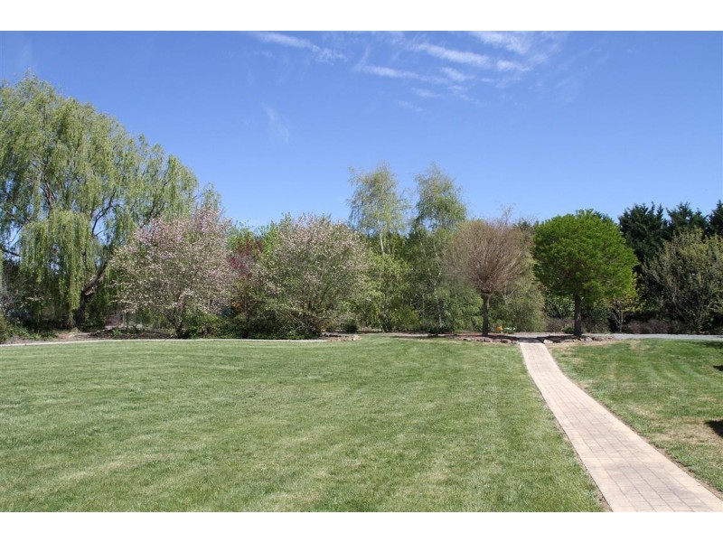 10 Suffolk Avenue, Murrumbateman NSW 2582