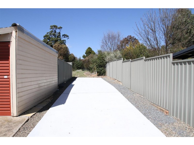 12b Rossi Street, Yass NSW 2582