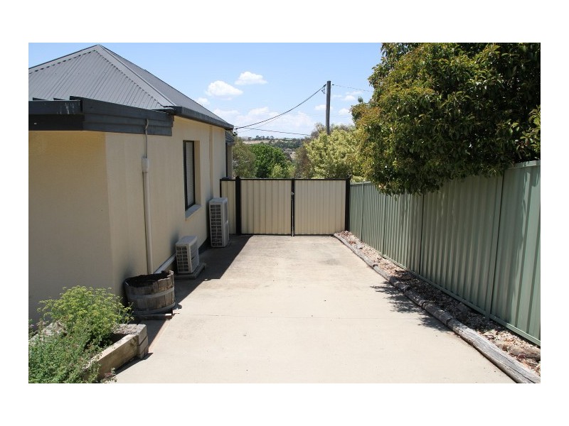 11 Victoria Street, Yass NSW 2582