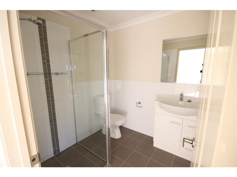 26/11 Julian Place, Yass NSW 2582