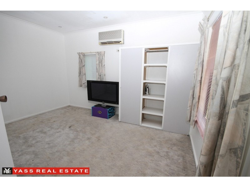 8 Bogolong Street, Bowning NSW 2582