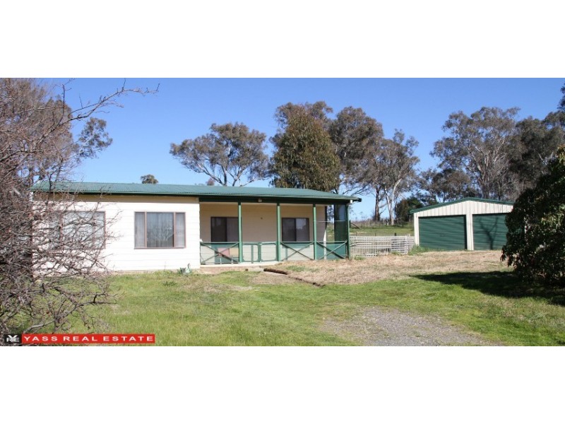 8 Bogolong Street, Bowning NSW 2582