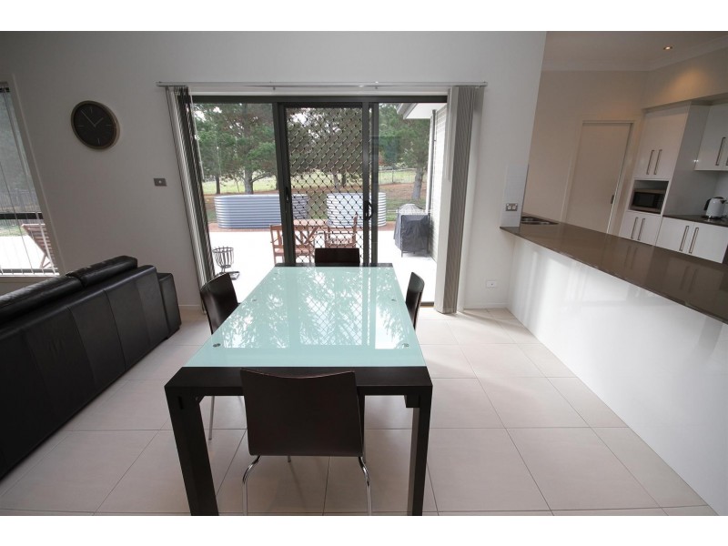 35 Cooks Hill Road, Yass NSW 2582