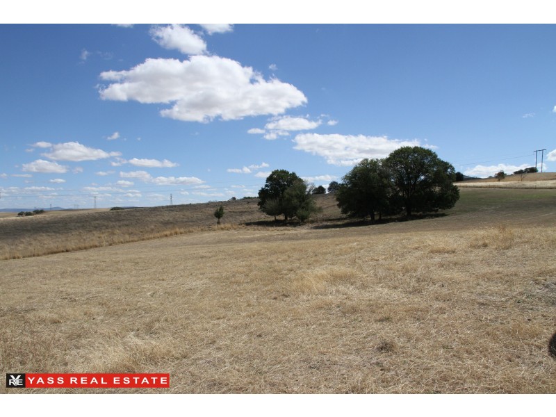 106 Rayner Place, Yass NSW 2582