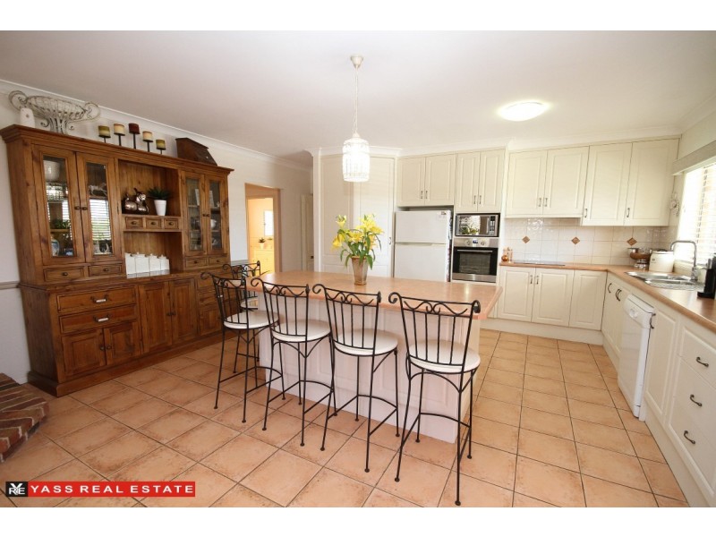 3 Eucalypt Drive, Yass NSW 2582