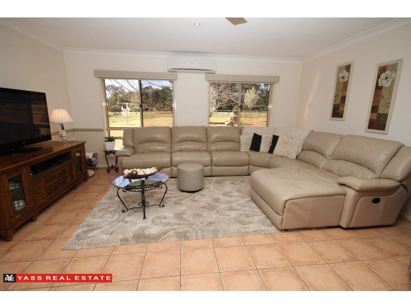 3 Eucalypt Drive, Yass NSW 2582