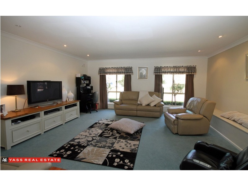 3 Eucalypt Drive, Yass NSW 2582