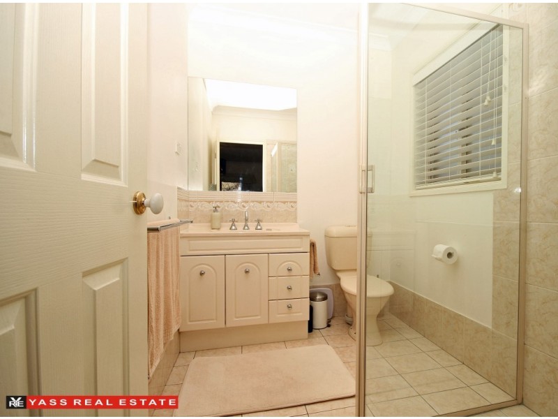 3 Eucalypt Drive, Yass NSW 2582