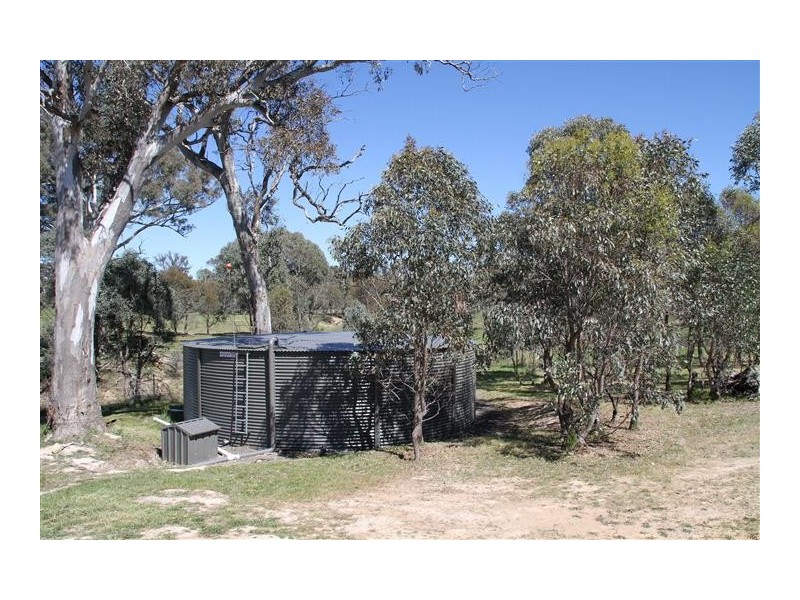 6 Zouch Road, Yass NSW 2582