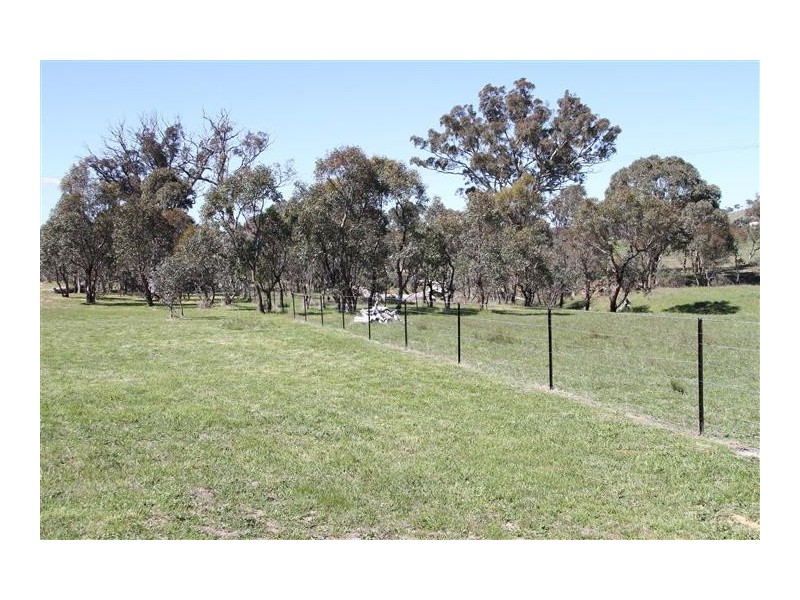 6 Zouch Road, Yass NSW 2582