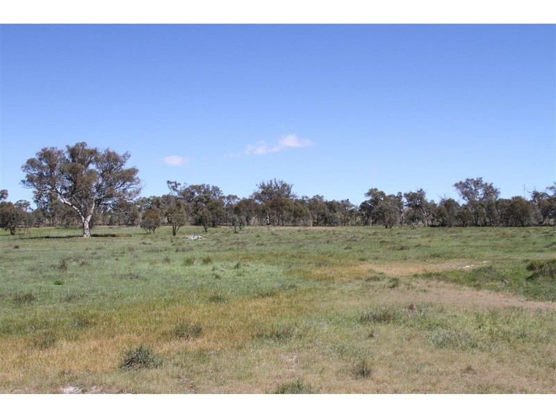 6 Zouch Road, Yass NSW 2582