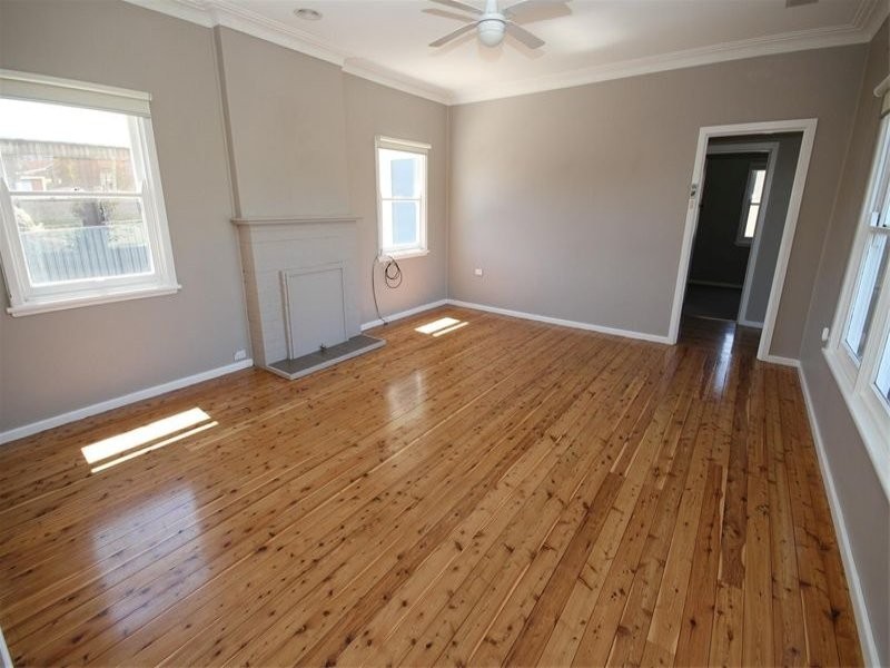 2 Pollux Street, Yass NSW 2582