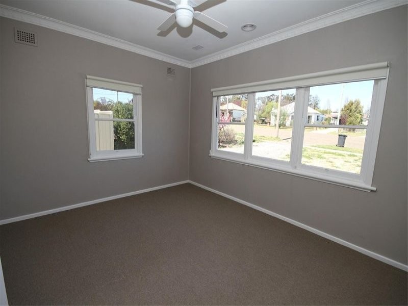 2 Pollux Street, Yass NSW 2582