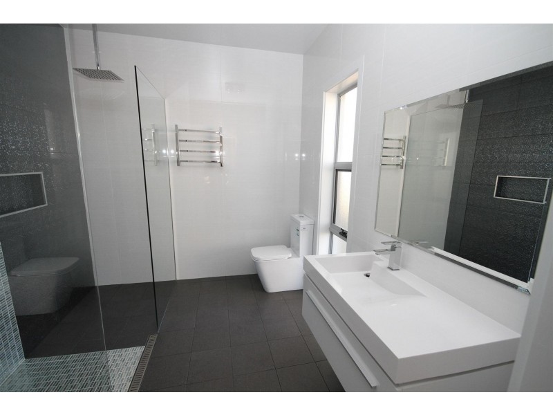 9 Burgess Place, Yass NSW 2582